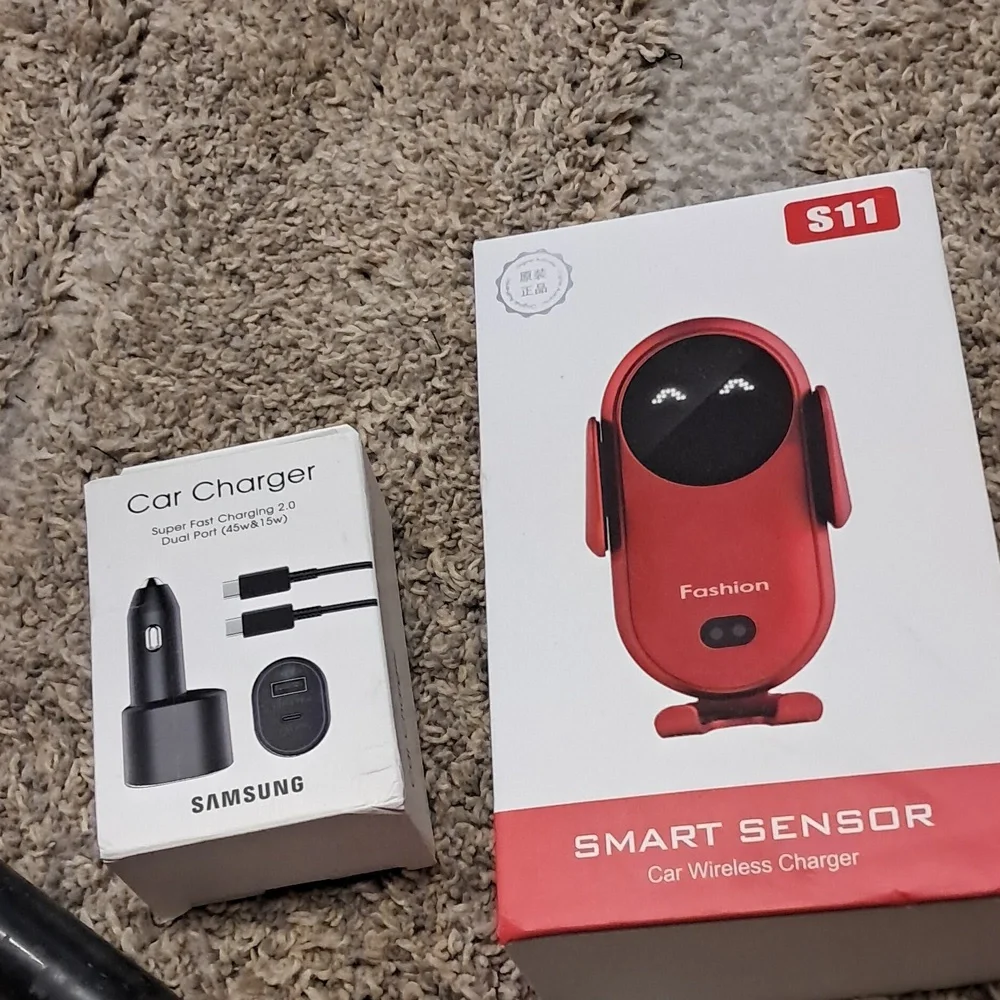 Samsung Super Fast Car Charger & Smart Sensor Car Wireless Charger